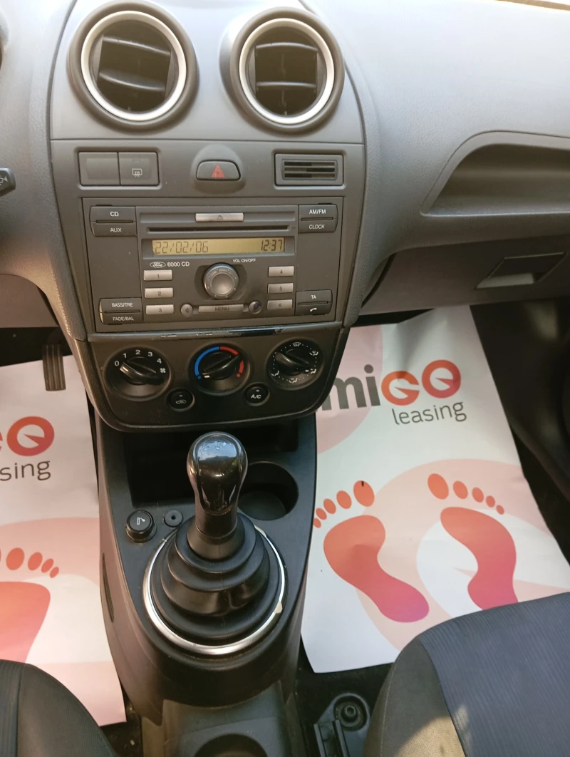 Ford Fiesta 1.4-D-КЛИМАТРОНИК, снимка 10 - Автомобили и джипове - 51864174