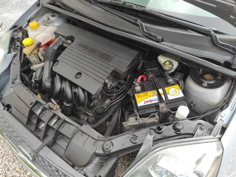 Ford Fiesta /// BENZIN / EURO 4, снимка 12 - Автомобили и джипове - 52642911