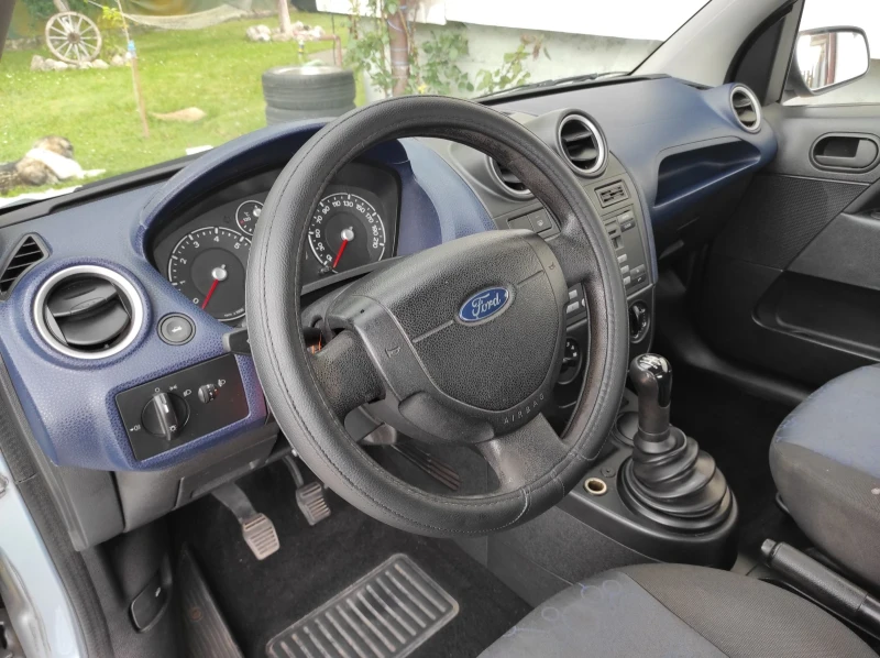 Ford Fiesta /// BENZIN / EURO 4, снимка 6 - Автомобили и джипове - 52642911