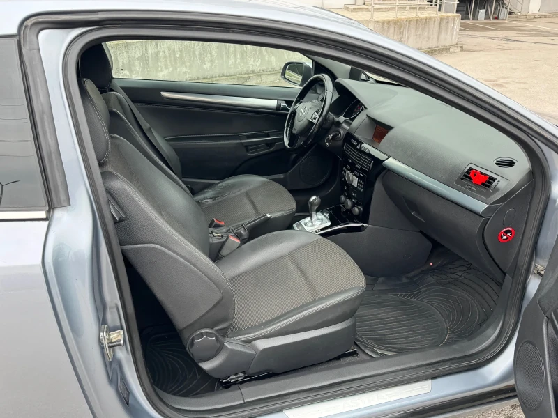 Opel Astra GTC АВТОМАТИК! ГАЗ!, снимка 10 - Автомобили и джипове - 53091121