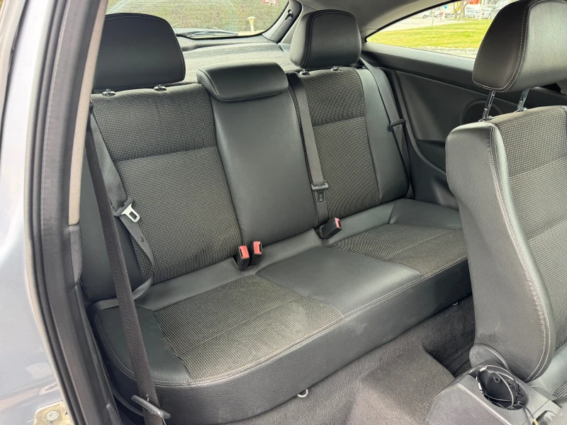 Opel Astra GTC АВТОМАТИК! ГАЗ!, снимка 11 - Автомобили и джипове - 53091121