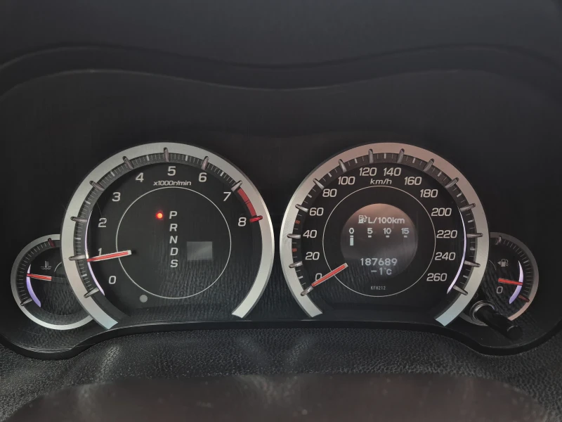 Honda Accord 2.4 АВТОМАТ* EXECUTIVE* СЕРВИЗНА ИСТОРИЯ , снимка 13 - Автомобили и джипове - 53182813