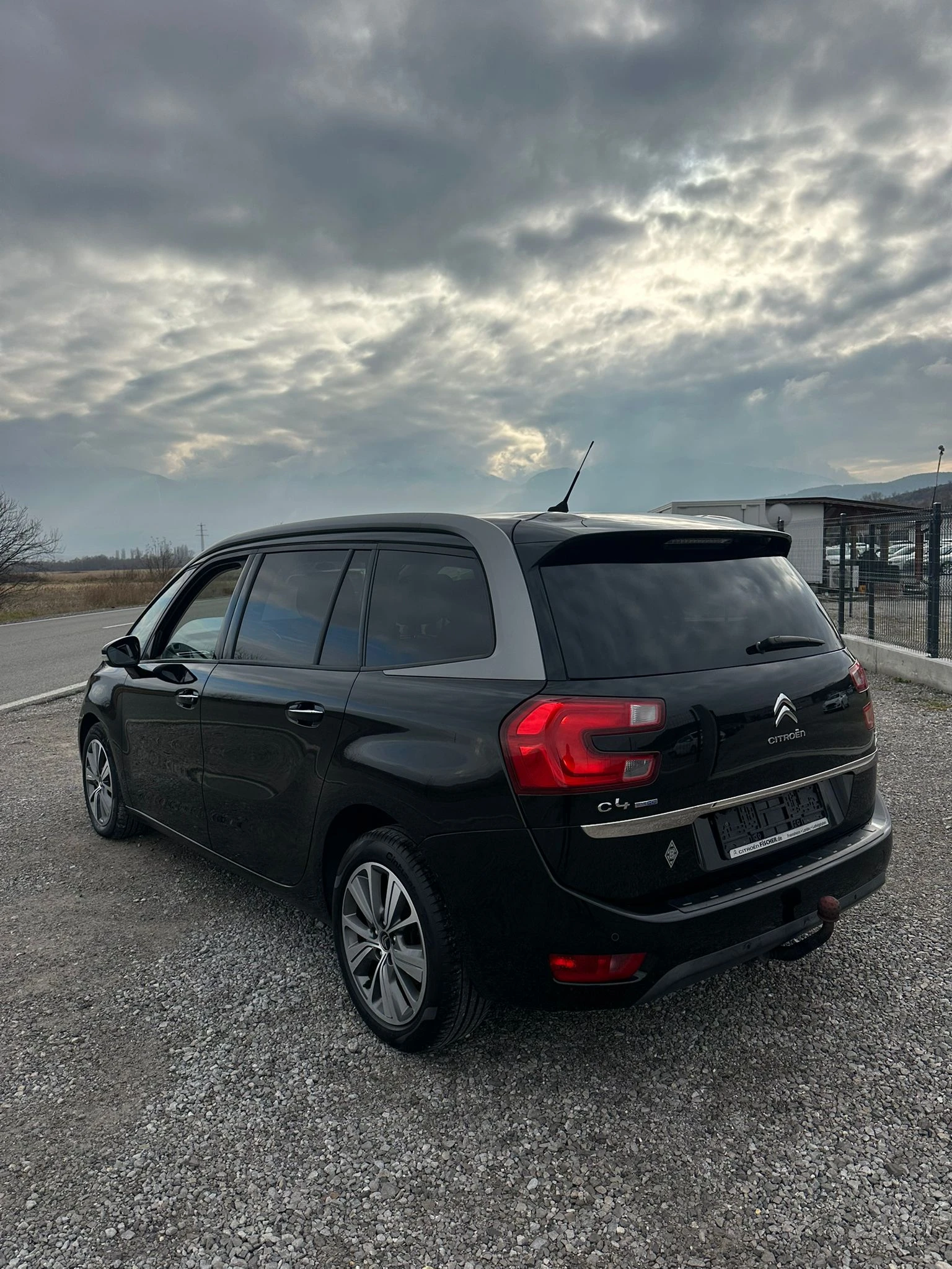 Citroen Grand C4 Picasso 2.0HDI - изображение 6