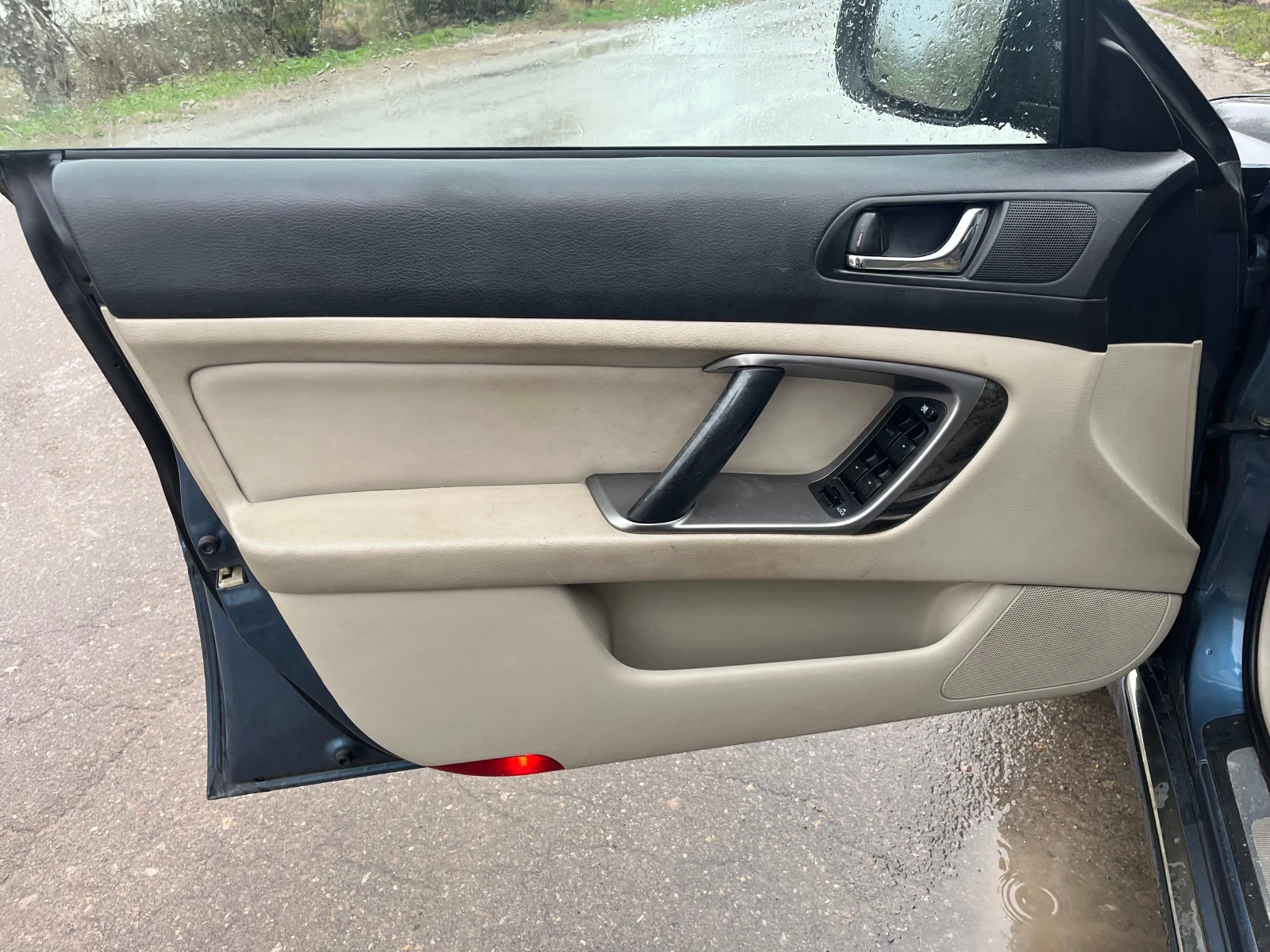 Subaru Legacy 3.0 Н6 245к.с - изображение 9