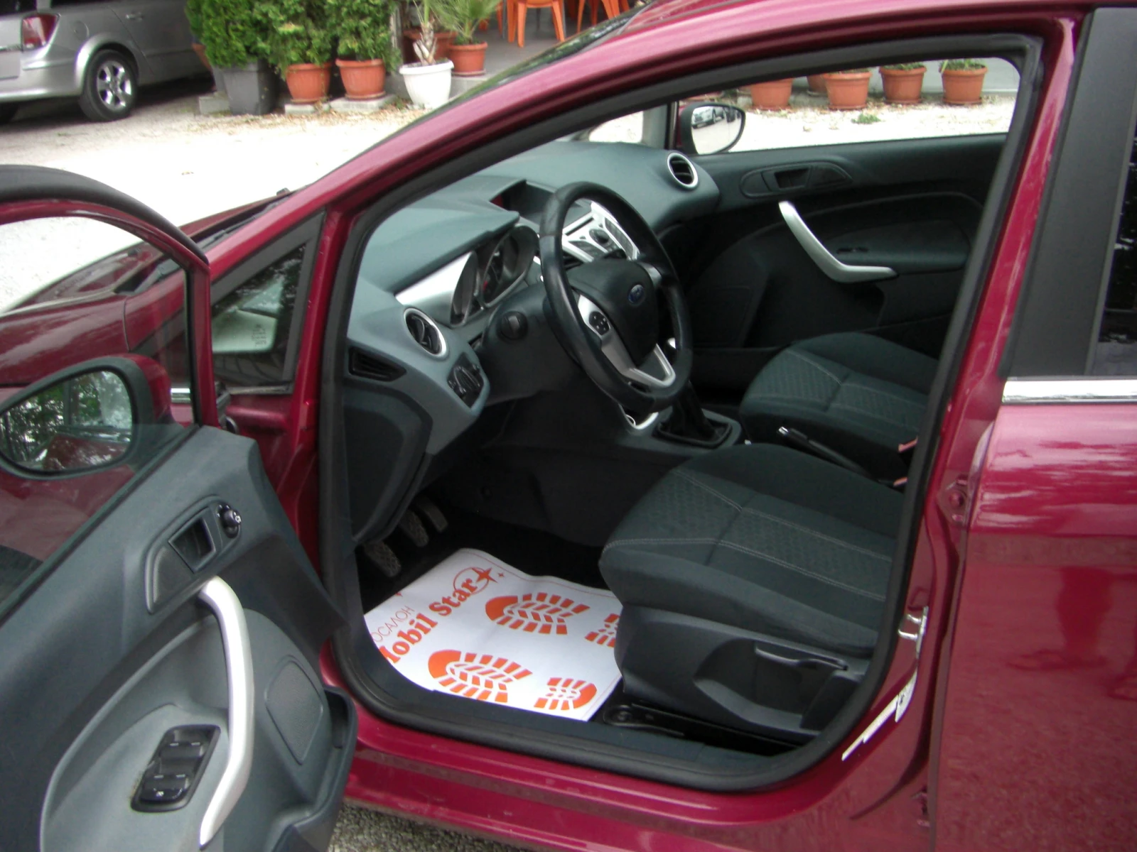 Ford Fiesta 1.3i KLIMATRONIK EURO 5A - изображение 9