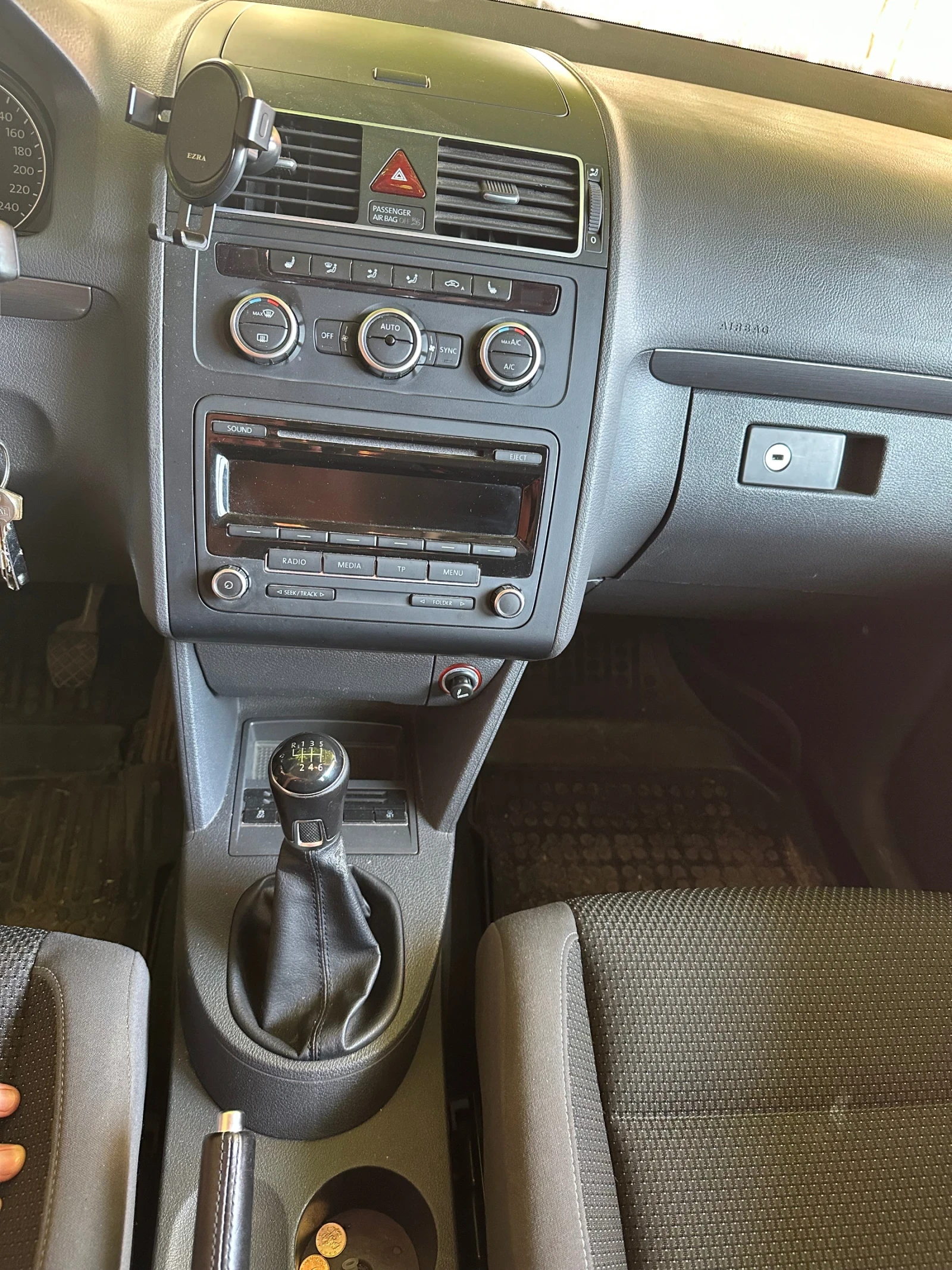 VW Touran 1.4   | Mobile.bg   12