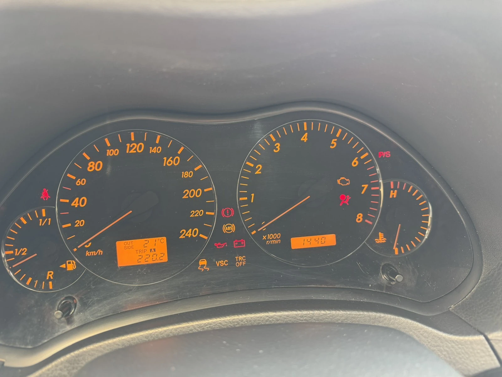 Toyota Avensis Т25; 1.8 VVTI  - изображение 5