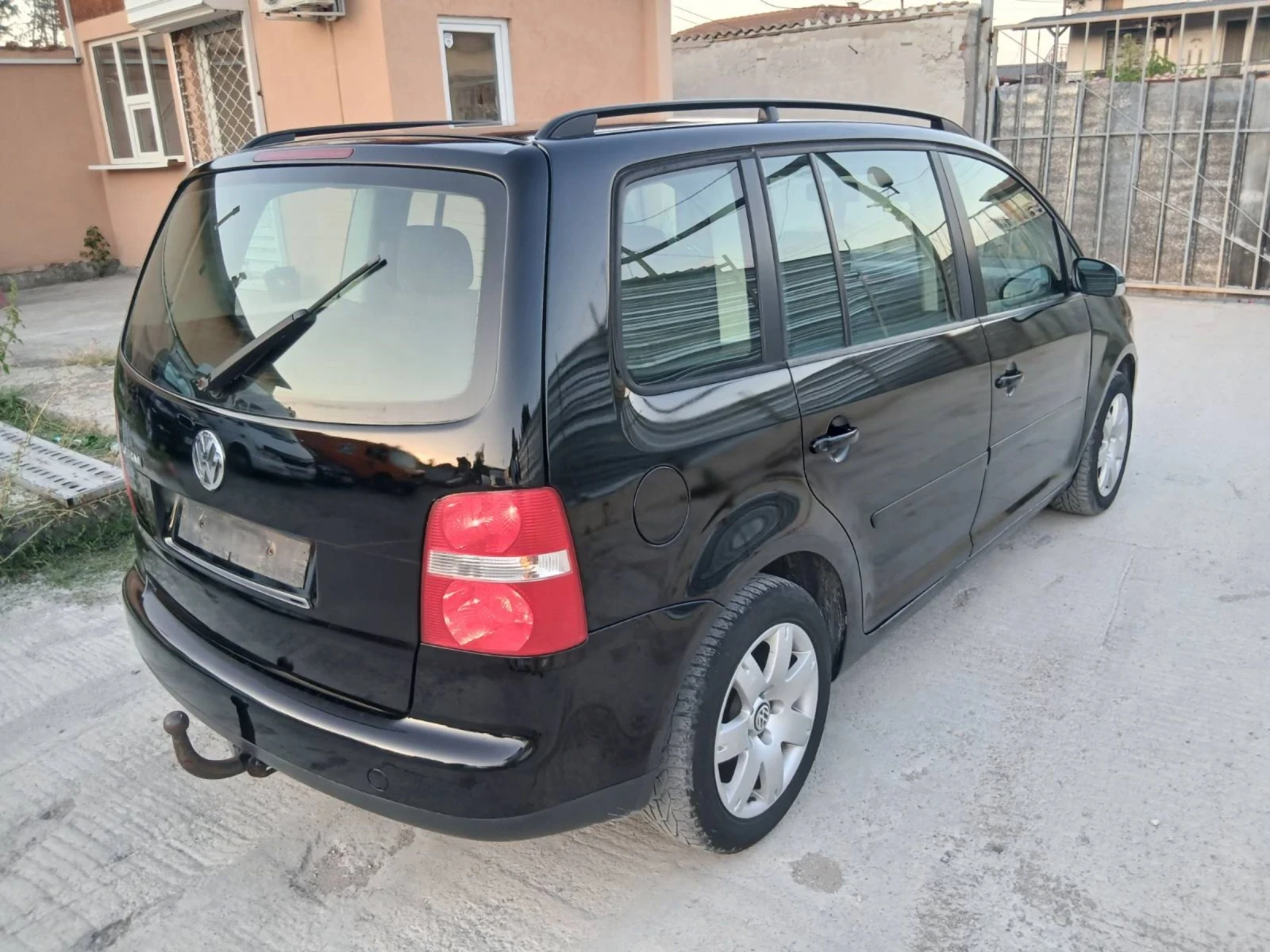 VW Touran 1.6 115кс - изображение 8