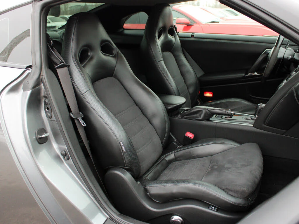 Nissan Gt-r Premium * Tuning * АвтоКредит * (Цена до БГ), снимка 11 - Автомобили и джипове - 53842472