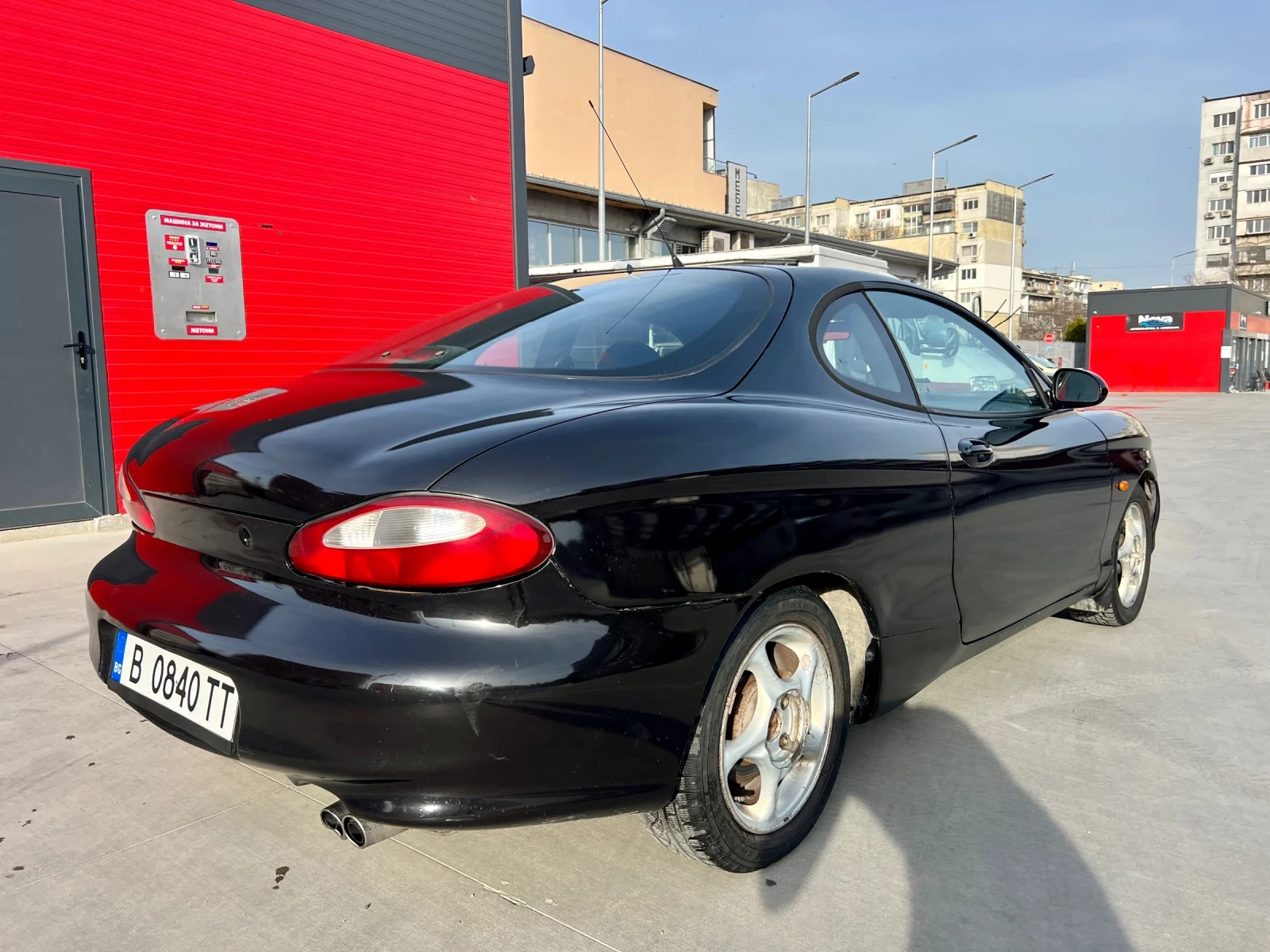 Hyundai Coupe 1.6 Климатик, снимка 4 - Автомобили и джипове - 53878220