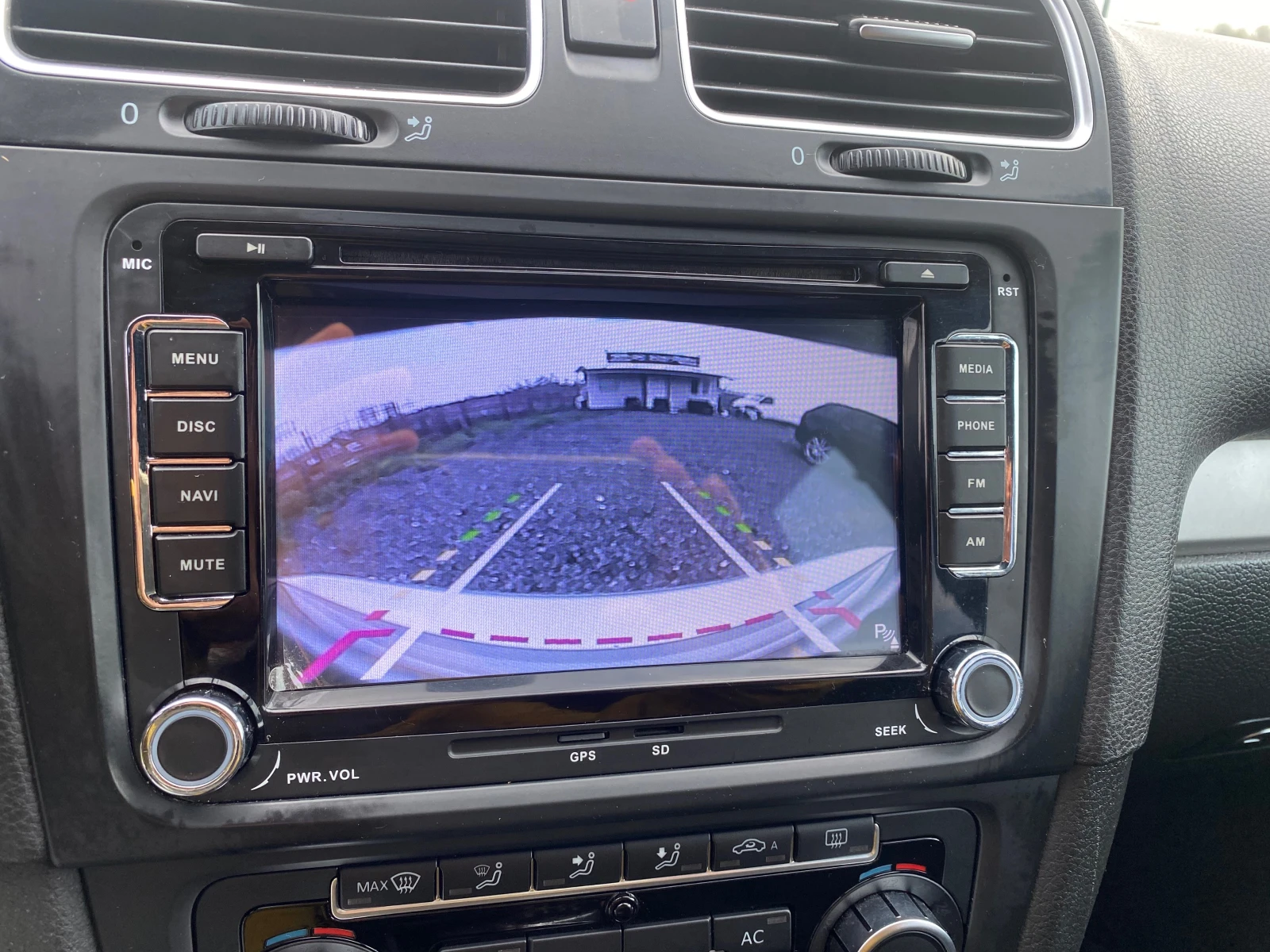 VW Golf 1, 6 ТОП, снимка 15 - Автомобили и джипове - 54083012