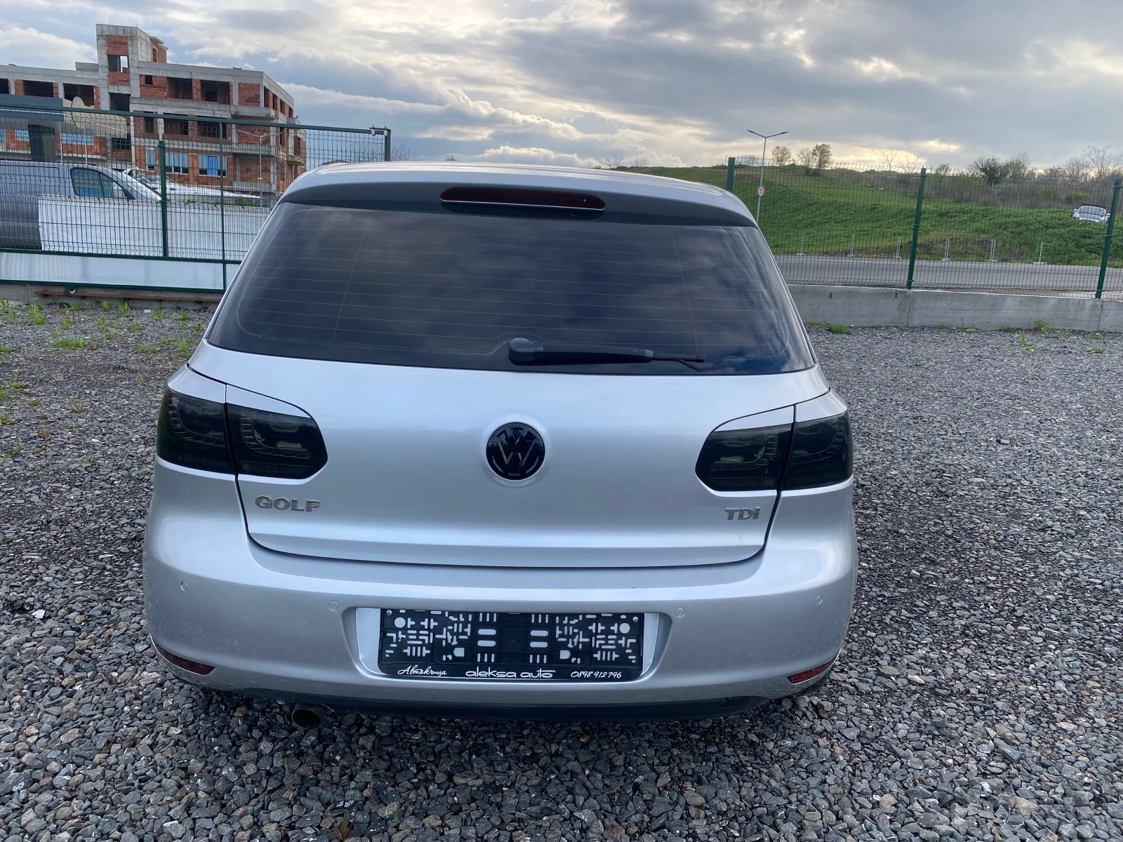 VW Golf 1, 6 ТОП, снимка 7 - Автомобили и джипове - 54083012