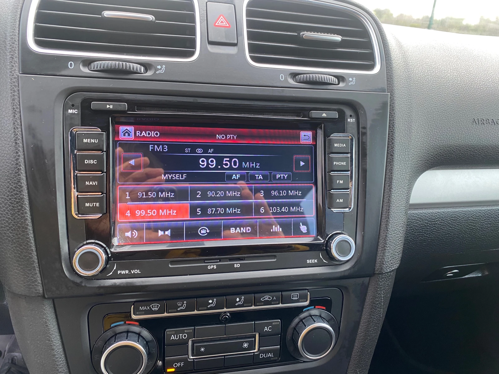 VW Golf 1, 6 ТОП, снимка 17 - Автомобили и джипове - 54083012