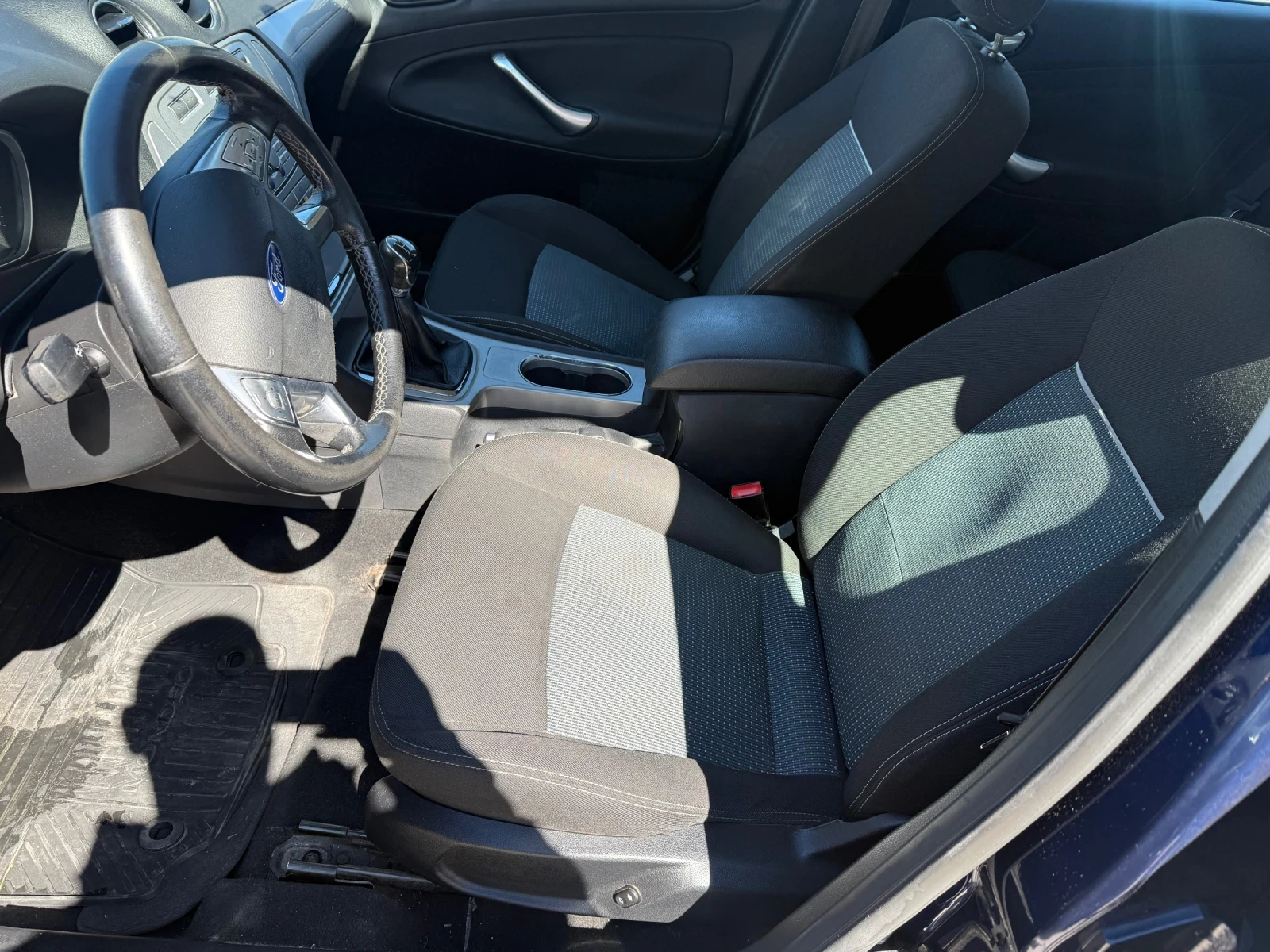 Ford Mondeo 2.0i 16v 145hp, снимка 8 - Автомобили и джипове - 54111251