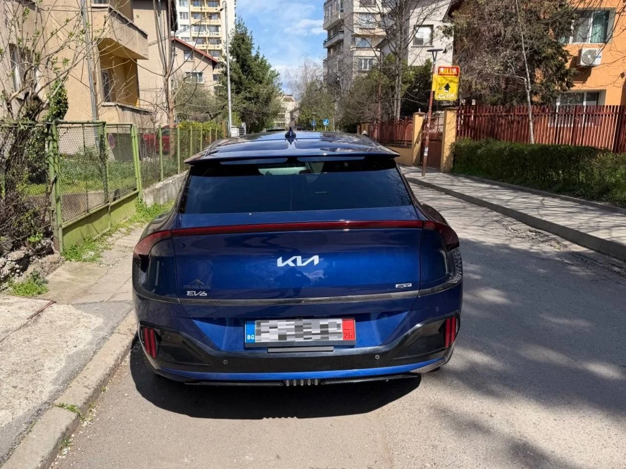 Kia EV6 GT-line, снимка 3 - Автомобили и джипове - 54184896