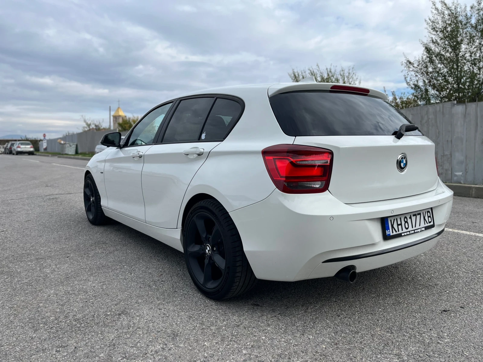 BMW 120 2.0, снимка 4 - Автомобили и джипове - 54496652