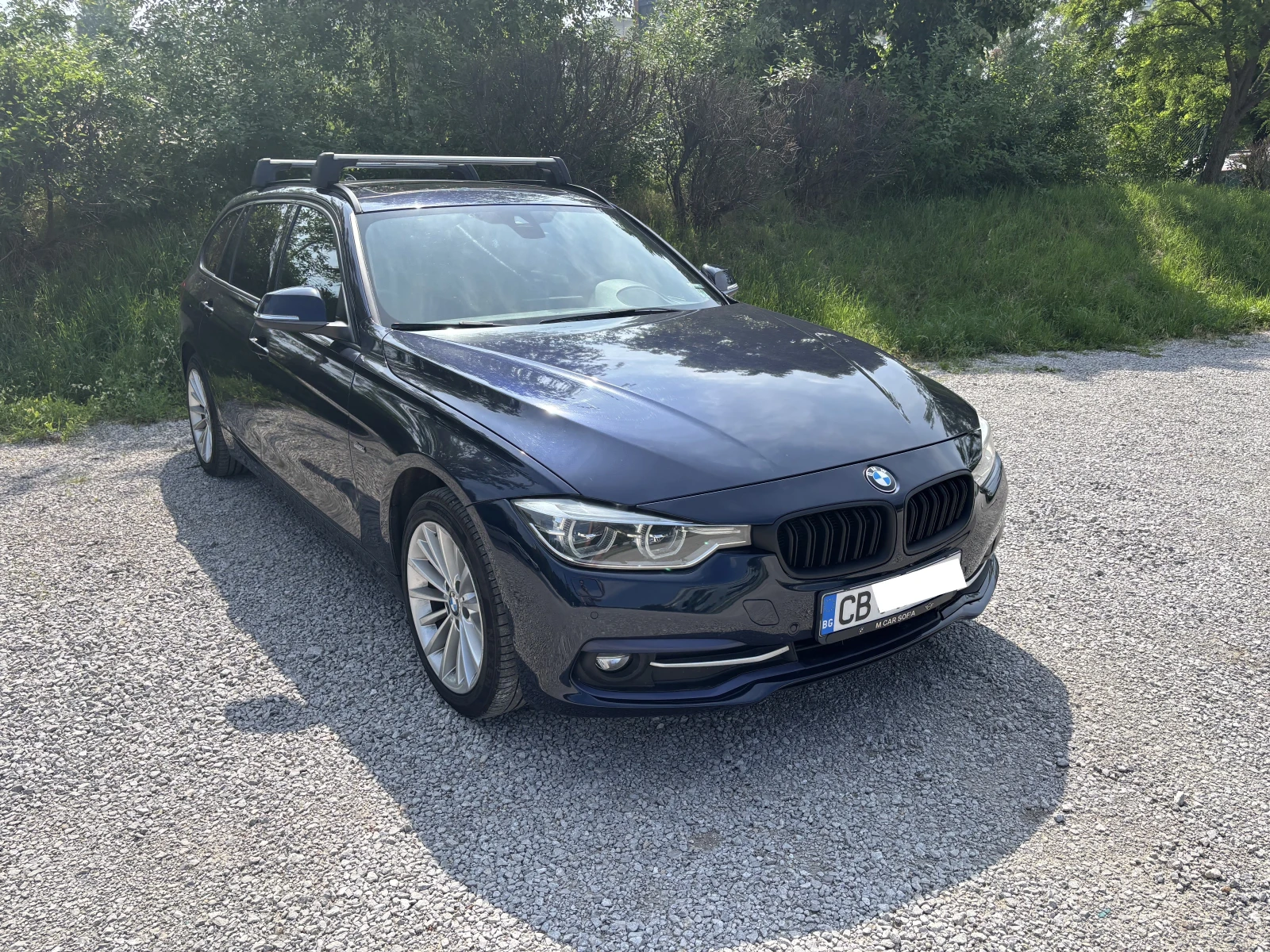 BMW 320 xDrive, от България, сервизна история в М-Кар, снимка 2 - Автомобили и джипове - 54799149