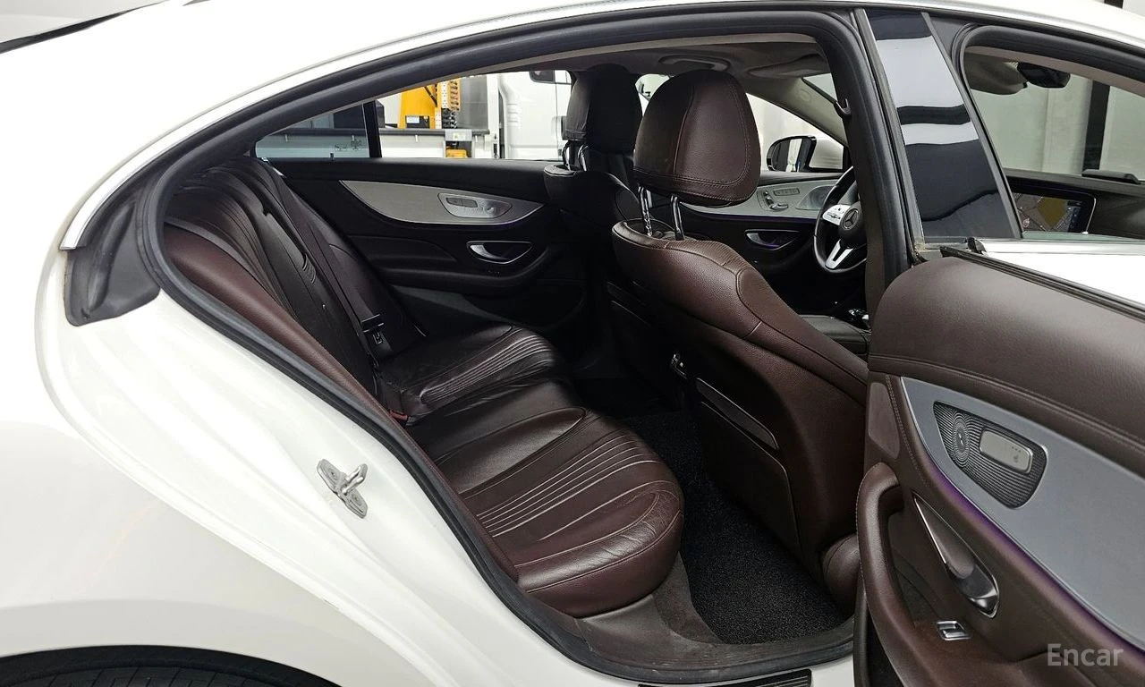 Mercedes-Benz CLS 400 4MATIC AMG PACK* DISTRONIC* BURMESTER* 360* ХЕДЪП*, снимка 15 - Автомобили и джипове - 54904171