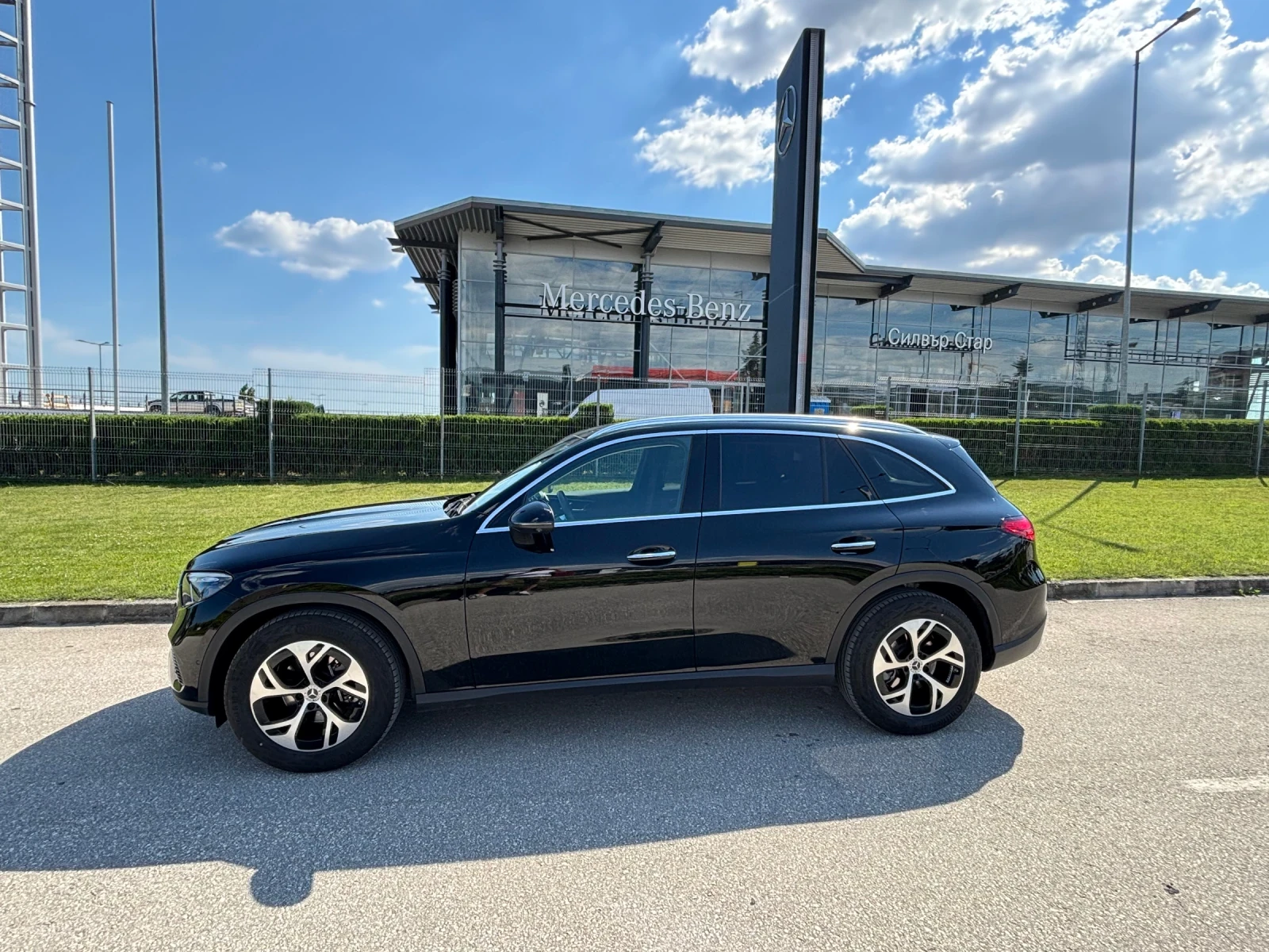 Mercedes-Benz GLC 200 4 MATIC, снимка 3 - Автомобили и джипове - 55047346