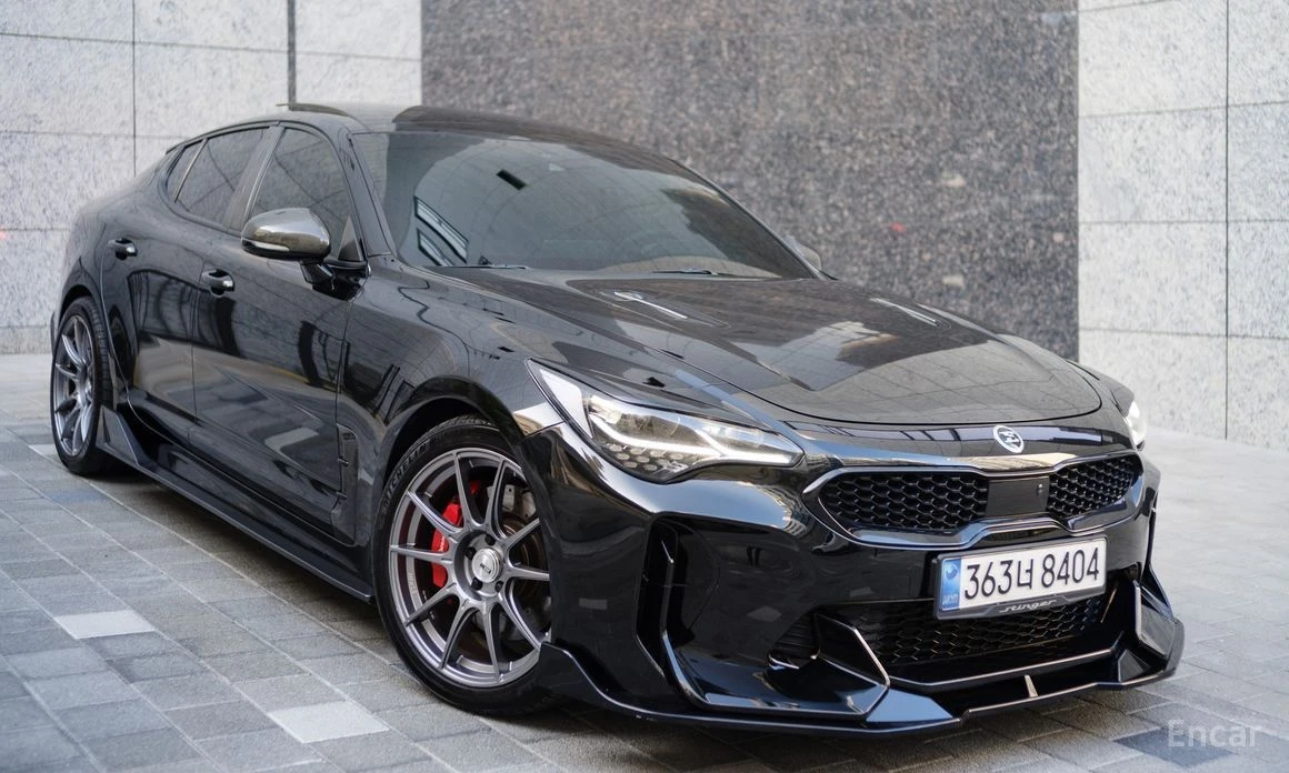 Kia Stinger, снимка 3 - Автомобили и джипове - 55170345