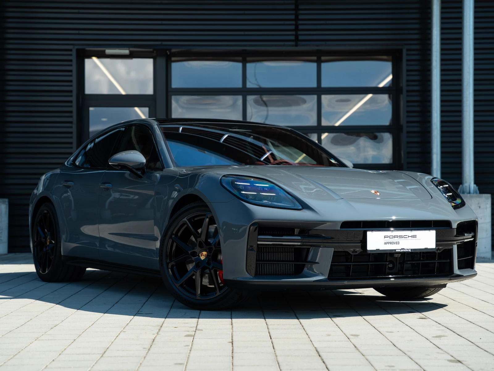 Porsche Panamera GTS, снимка 3 - Автомобили и джипове - 55208023