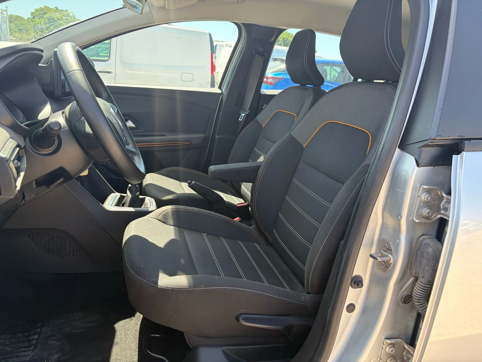 Dacia Sandero, снимка 9 - Автомобили и джипове - 55222280