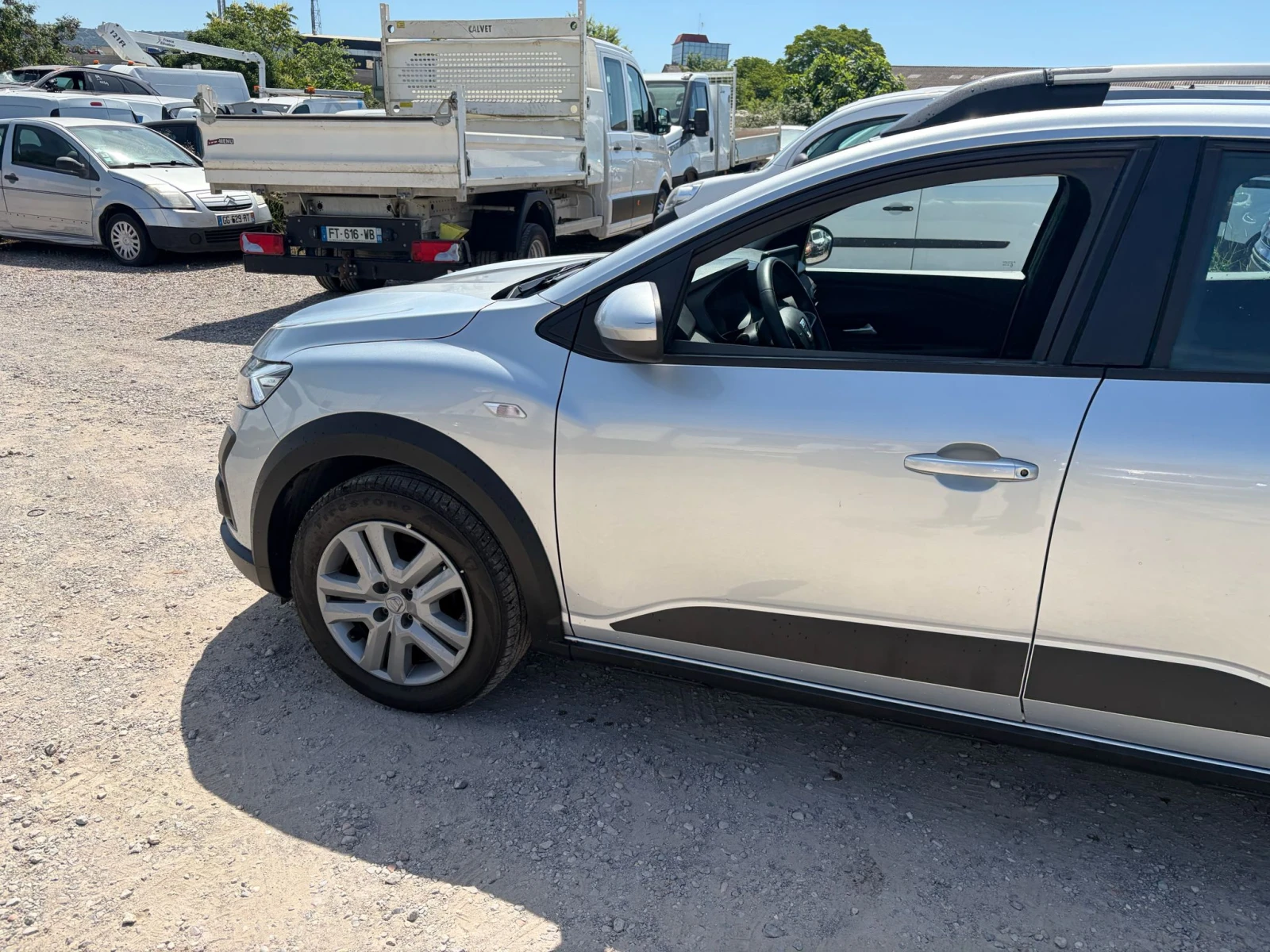 Dacia Sandero, снимка 5 - Автомобили и джипове - 55222280