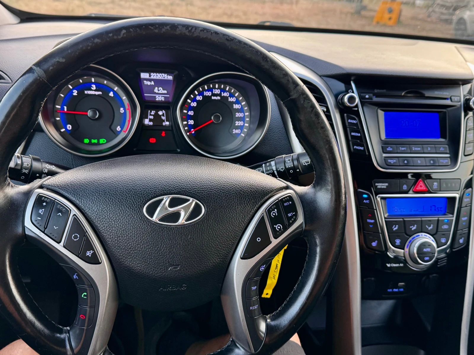 Hyundai I30 1, 6 CRDI , снимка 6 - Автомобили и джипове - 55736483