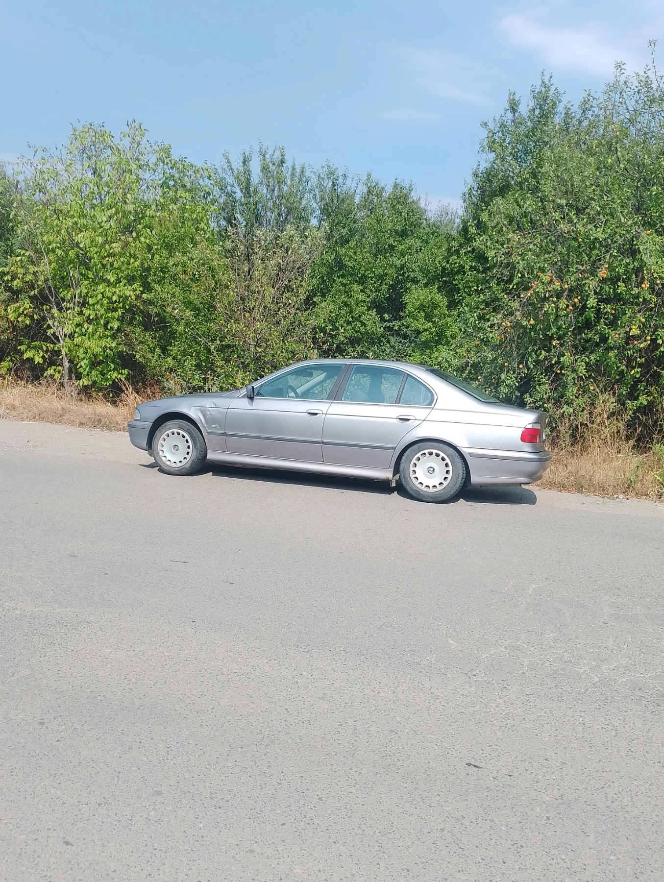 BMW 523, снимка 5 - Автомобили и джипове - 55969250