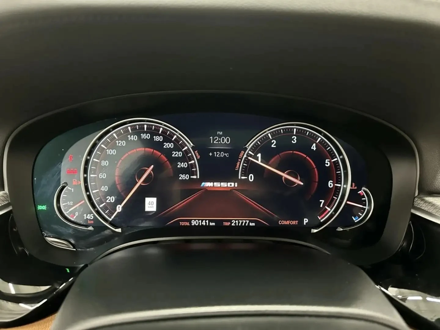 BMW 550 M xDrive Premium pkg Цена до България & АвтоКредит, снимка 11 - Автомобили и джипове - 56058811