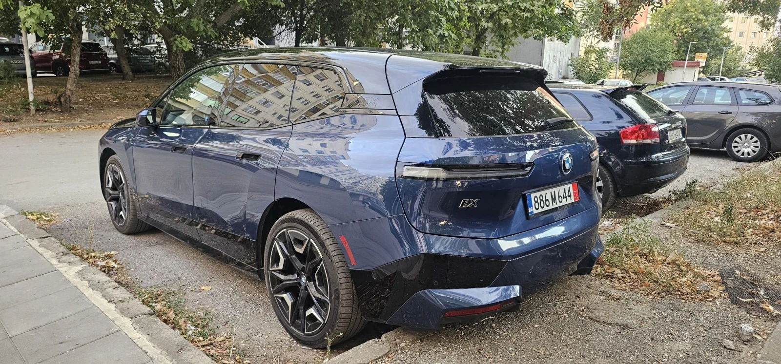 BMW iX М60* 619kc* 1100Nm* 111, 5кв/ч* , снимка 3 - Автомобили и джипове - 56244319