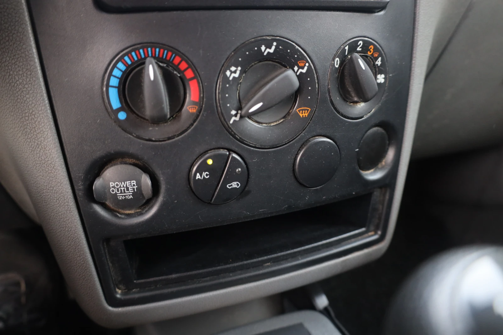 Ford Connect Transit T200 1.8TDCi LED Radio Klima MY06 #iCarbg | Mobile.bg � ����������� 16