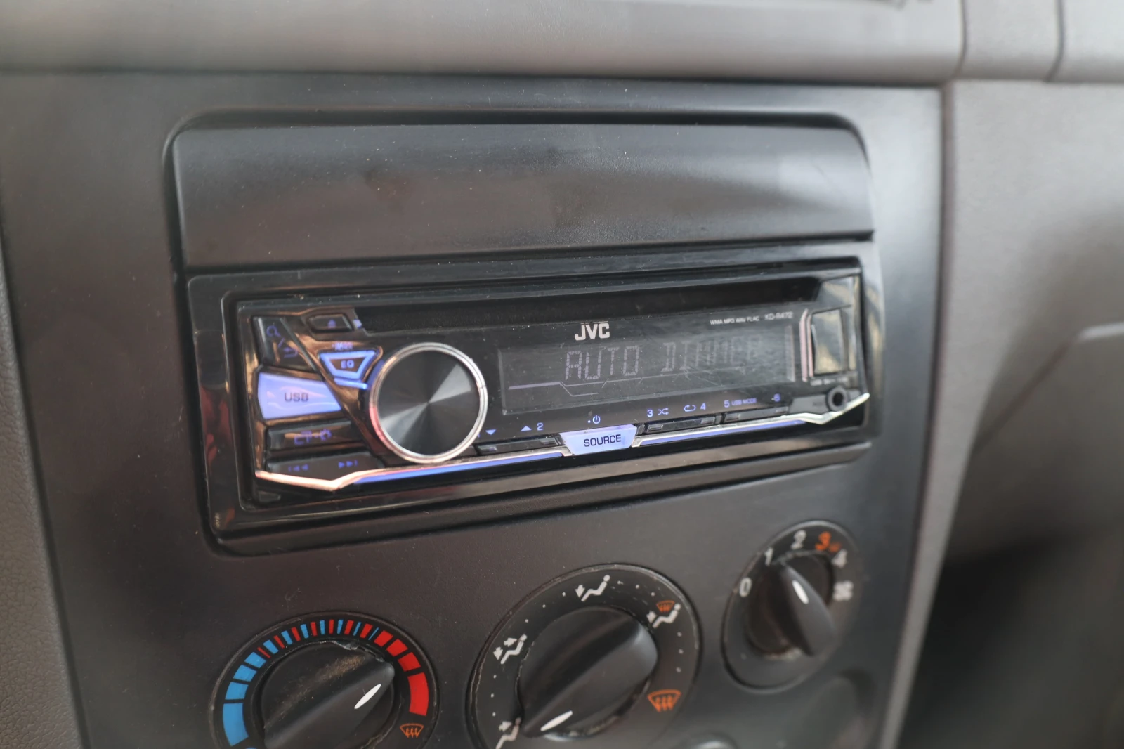 Ford Connect Transit T200 1.8TDCi LED Radio Klima MY06 #iCarbg | Mobile.bg � ����������� 14