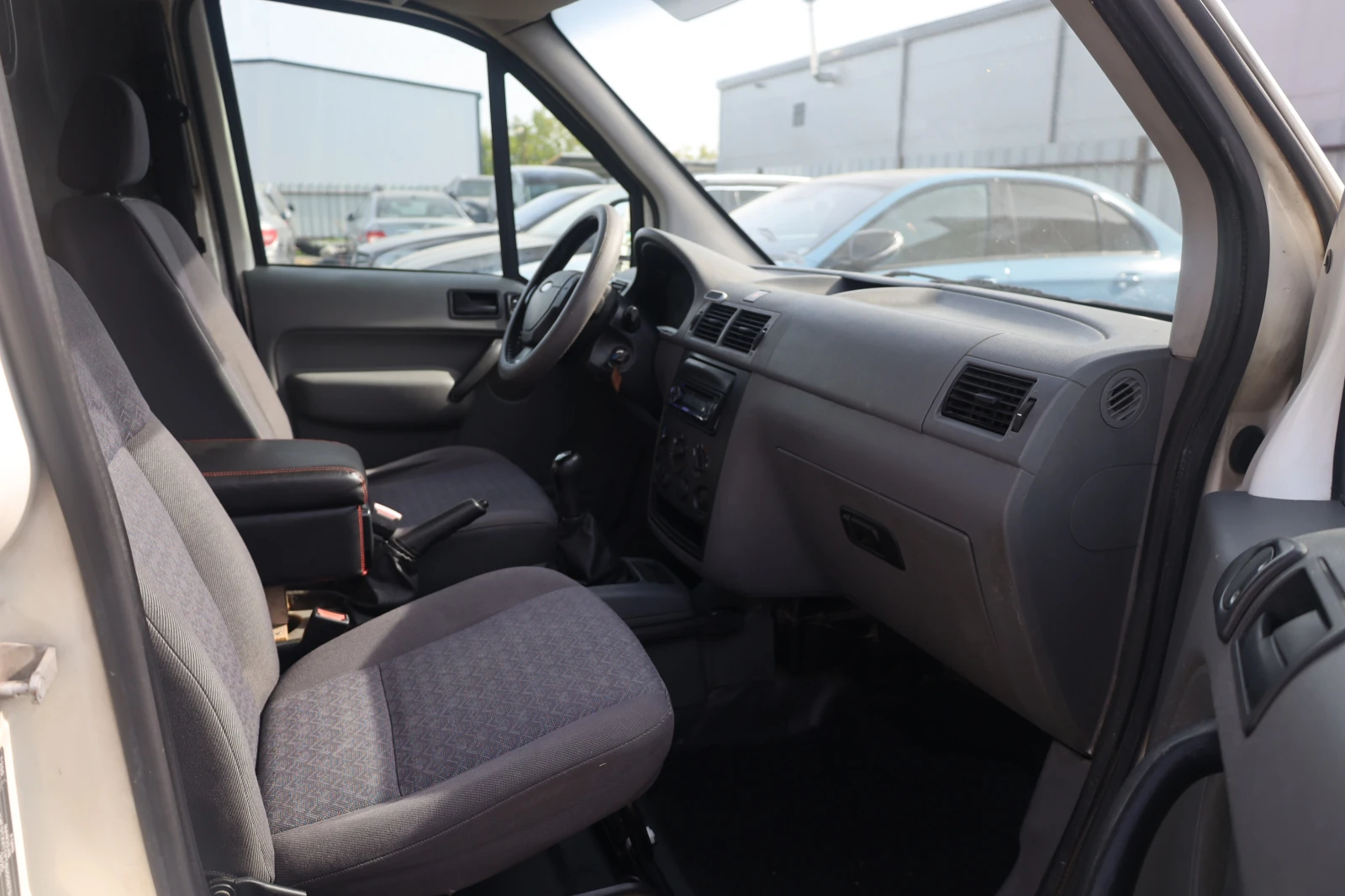 Ford Connect Transit T200 1.8TDCi LED Radio Klima MY06 #iCarbg | Mobile.bg � ����������� 7