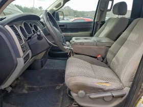 Toyota Tundra * DOUBLE CAB SR5 * CARFAX * , снимка 7