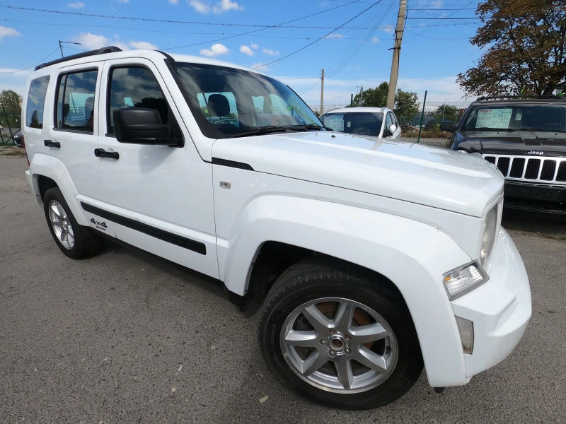 Jeep Cherokee 2.8D-M-JET-200K, снимка 1 - Автомобили и джипове - 41708358