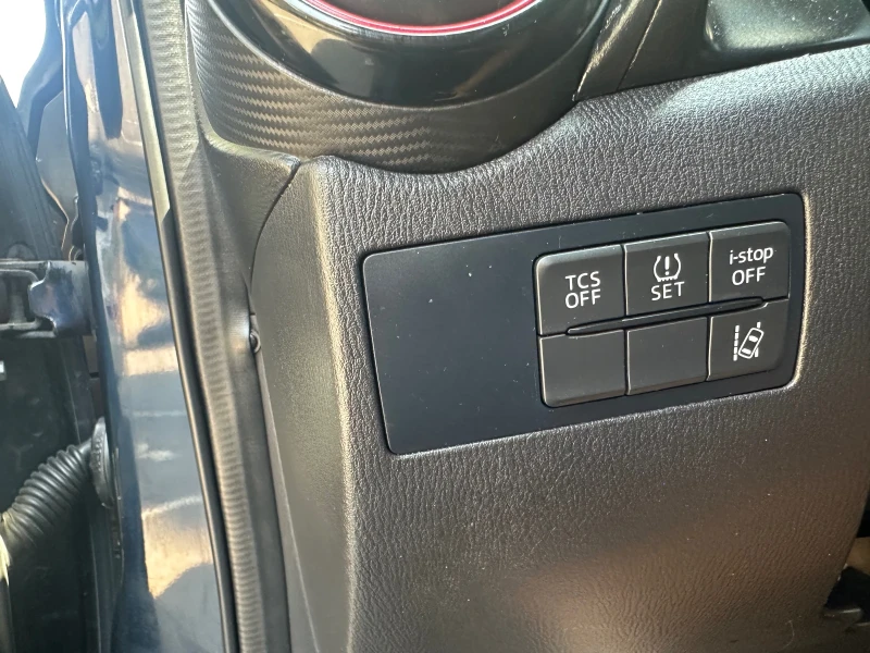 Mazda CX-3, снимка 13 - Автомобили и джипове - 51172453