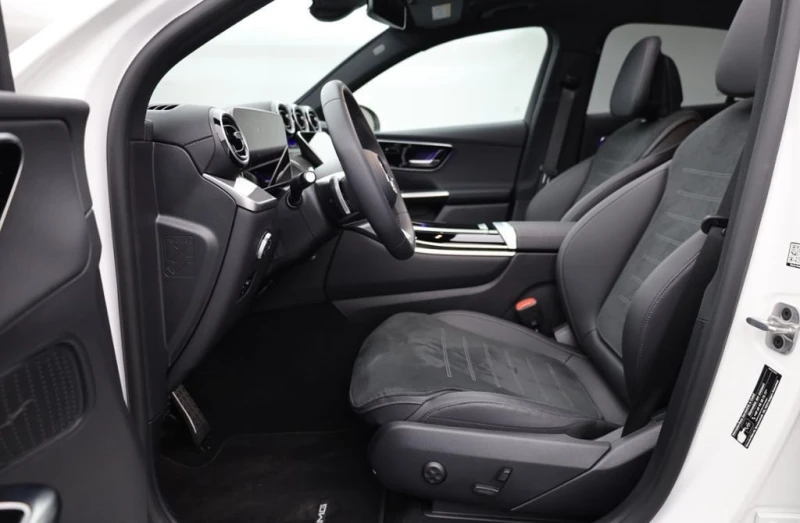 Mercedes-Benz GLC 400 450d 4-MATIC AMG COUPE NIGHT PANORAMA, снимка 7 - Автомобили и джипове - 51990842