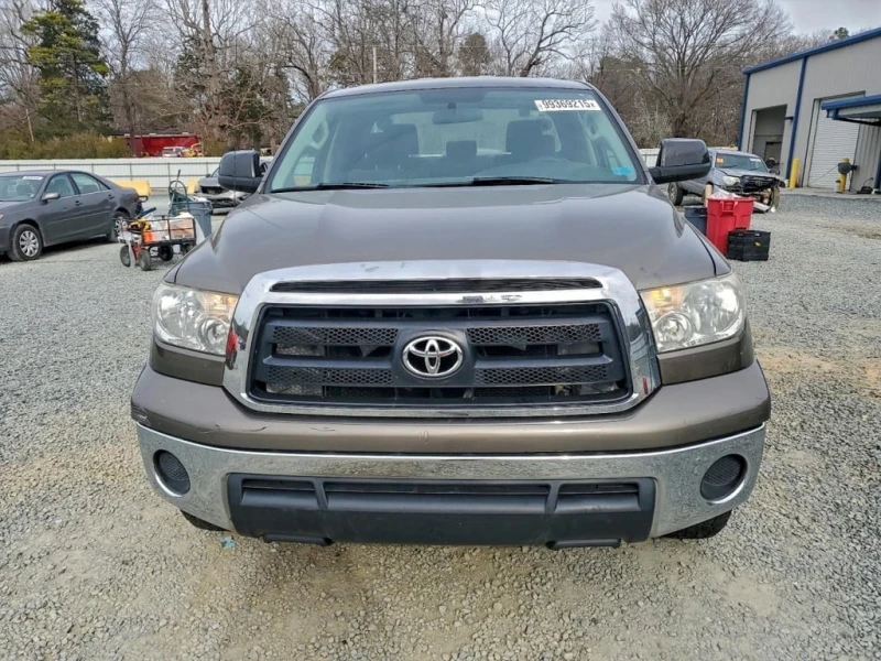 Toyota Tundra * DOUBLE CAB SR5 * CARFAX * , снимка 16 - Автомобили и джипове - 53023391
