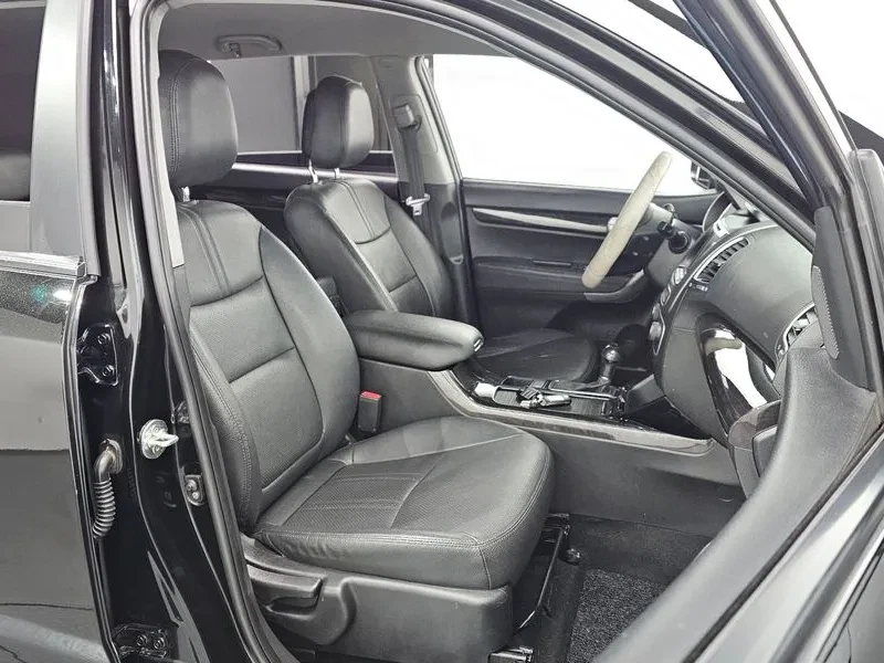 Kia Sorento 2.0 2WD, снимка 10 - Автомобили и джипове - 54264146