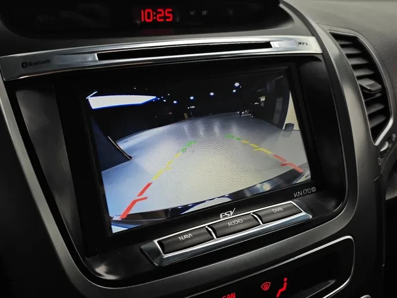 Kia Sorento 2.0 2WD, снимка 15 - Автомобили и джипове - 54264146