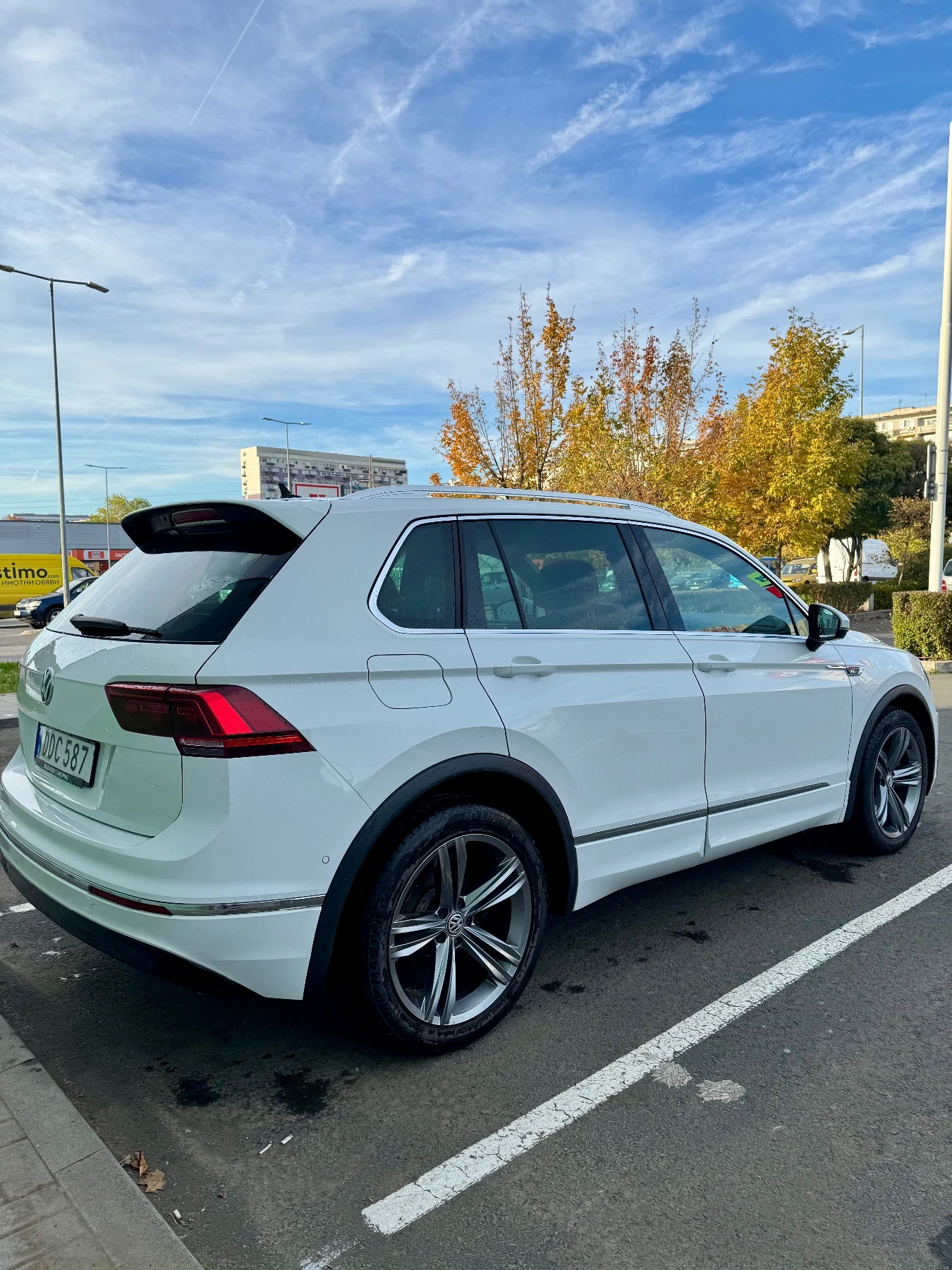 VW Tiguan R line 4x4 TOP TOP - изображение 6