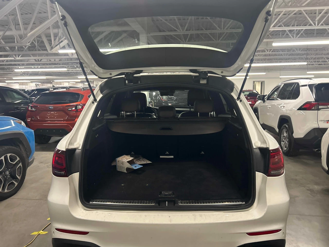 Mercedes-Benz GLC 43 AMG * АВТО КРЕДИТ* ЦЕНА ДО БГ * СЕРВИЗНА ИСТОРИЯ *  - изображение 6