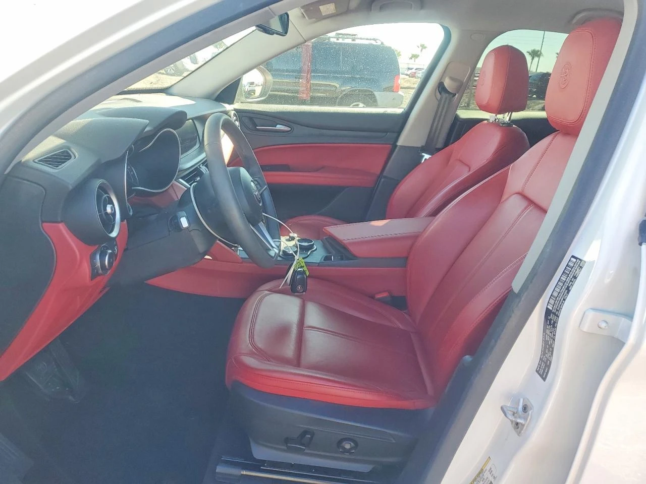 Alfa Romeo Stelvio * Q4* КОЖА* ПОДГРЕВ* НАВИ* ЛЕД* , снимка 7 - Автомобили и джипове - 53881095