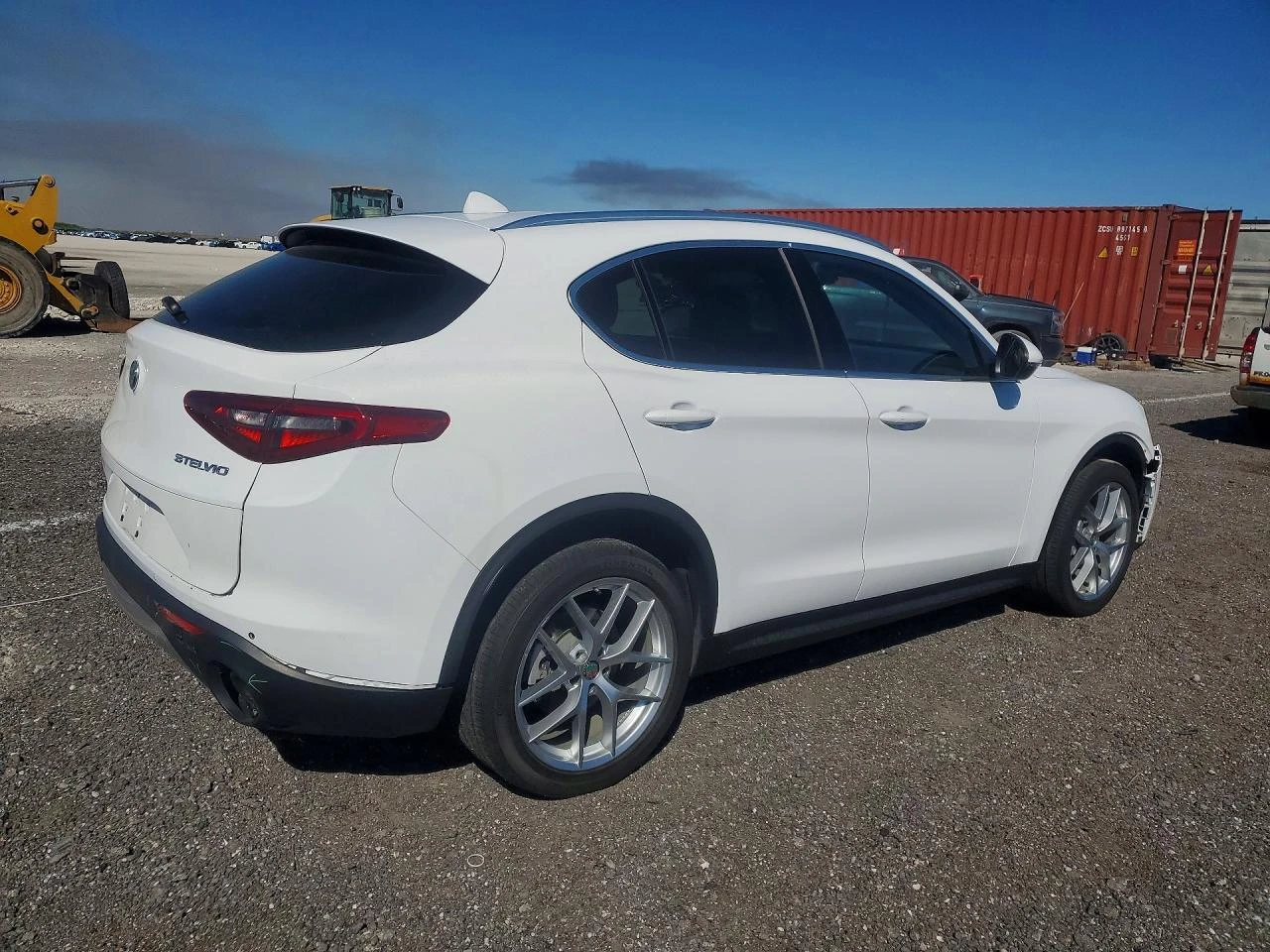 Alfa Romeo Stelvio * Q4* КОЖА* ПОДГРЕВ* НАВИ* ЛЕД* , снимка 3 - Автомобили и джипове - 53881095