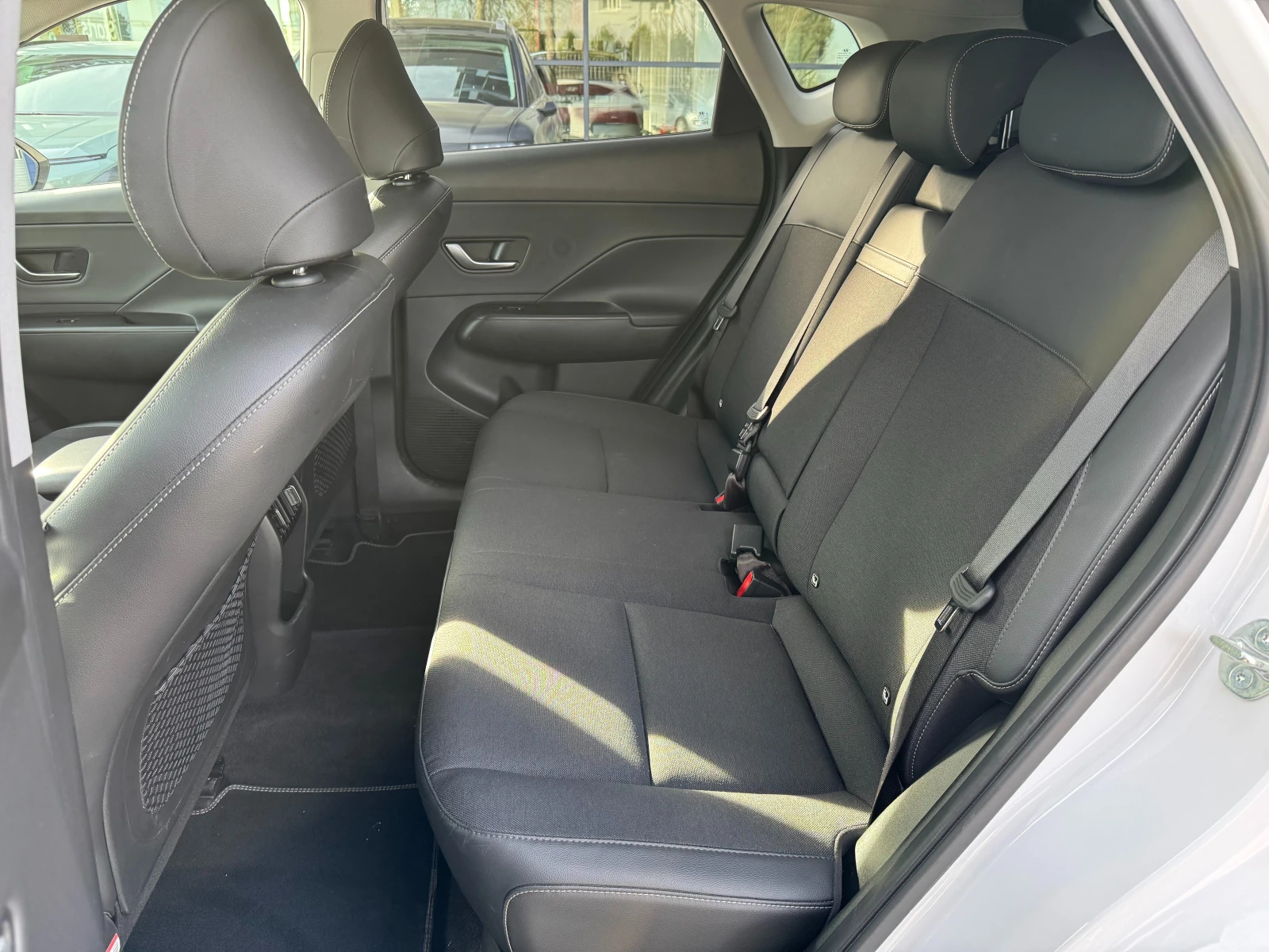 Hyundai Kona 1.6T-GDI 7DCT Exclusive , снимка 6 - Автомобили и джипове - 54318793