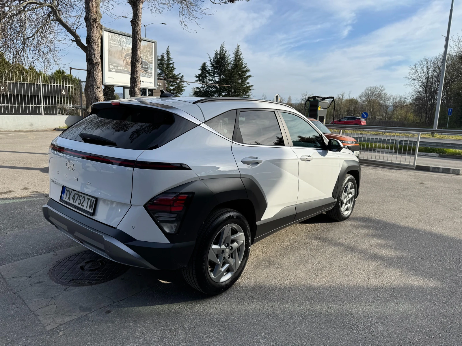 Hyundai Kona 1.6T-GDI 7DCT Exclusive , снимка 3 - Автомобили и джипове - 54318793