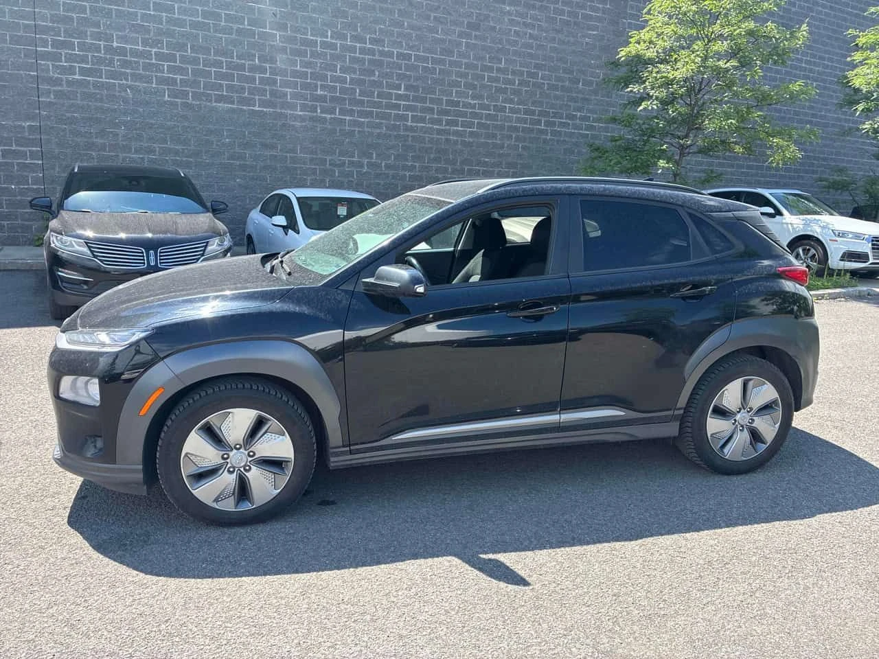 Hyundai Kona * Preferred * АВТОКРЕДИТ * КЛИП * ПОДГРЕВ * ПАНО, снимка 2 - Автомобили и джипове - 54992321