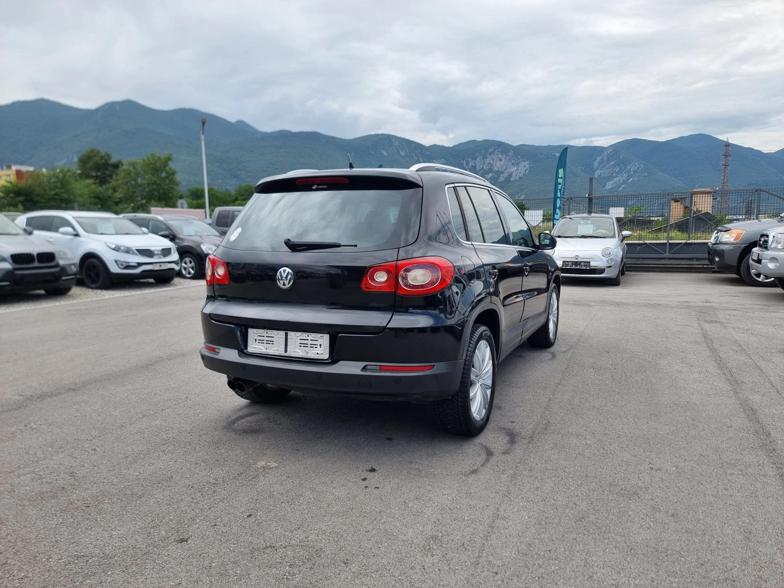 VW Tiguan 2.0TDI, снимка 6 - Автомобили и джипове - 55187458