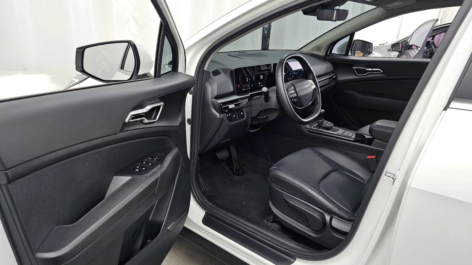 Kia Sportage PRESTIGE / 1.6T / ОБДУХ / ПОДГРЕВИ / ДИСТРОНИК, снимка 10 - Автомобили и джипове - 55542379